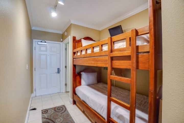 Room 41 of 69