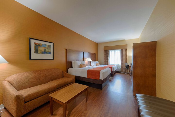 Room 17 of 27