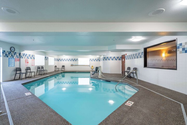 Best Western Lake Oswego / Portland Hotel & Suites