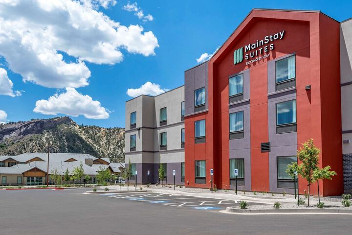 Hotel 2 of 41