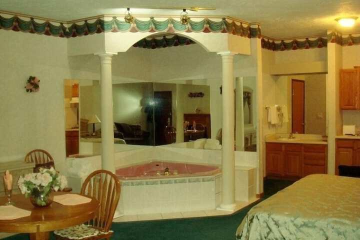Room 11 of 27