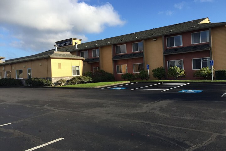 Travelodge Suites by Wyndham Newberg