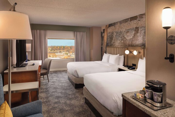 Hilton Lexington / Downtown