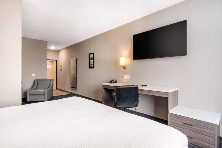 Room 38 of 53