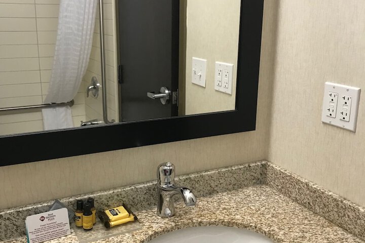 Room 22 of 46