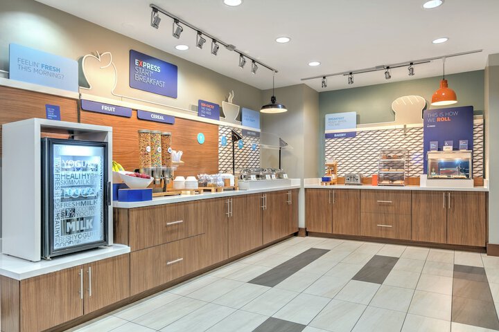 Holiday Inn Express Hotel & Suites Clute - Lake Jackson by IHG