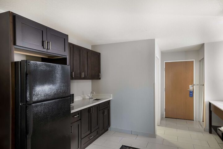 Room 53 of 64