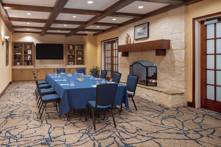 Hilton San Antonio Hill Country