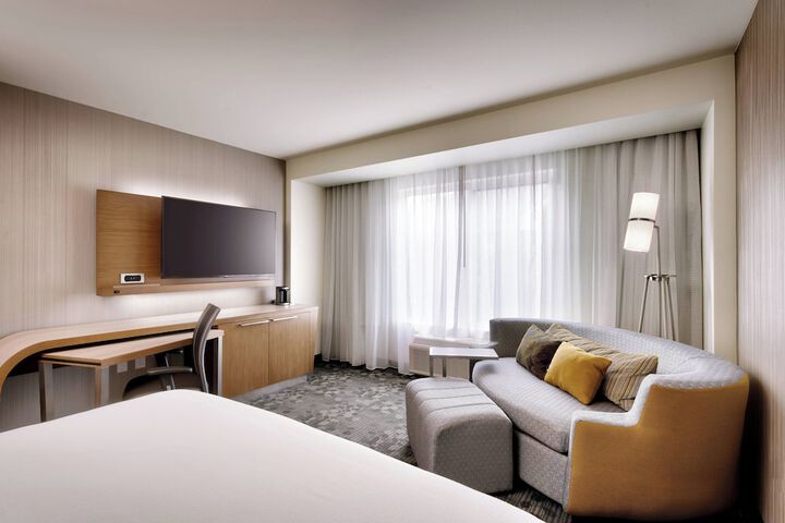 Room 18 of 44