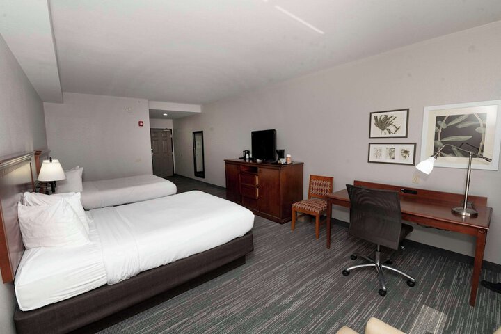 Room 30 of 86