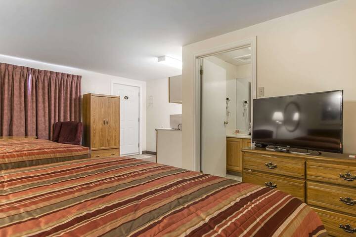 Room 25 of 48