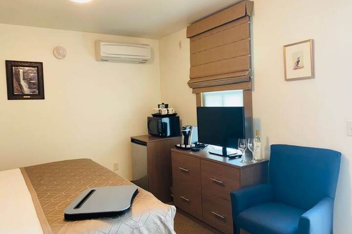 Room 19 of 70