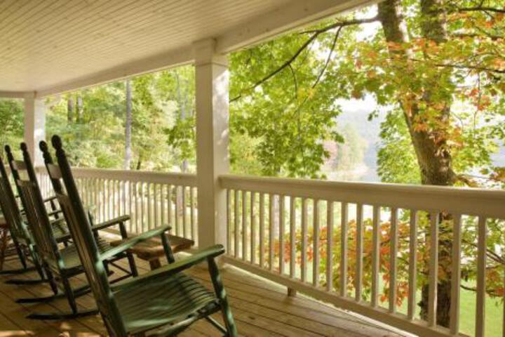The Lakehouse at Katie Camp