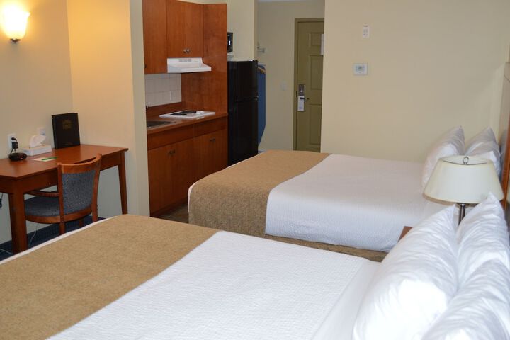 Room 15 of 40