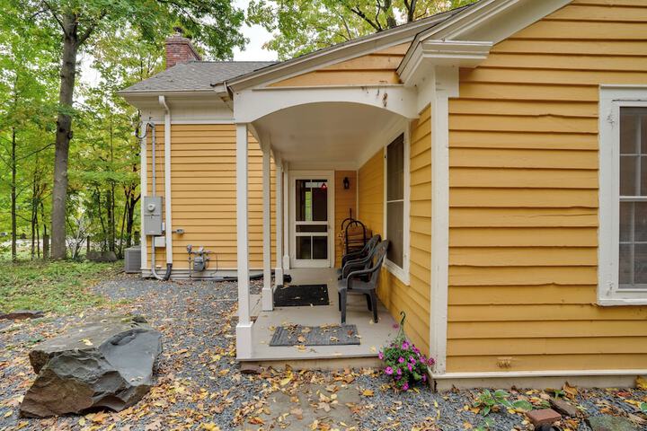 Historic Home in Taylors Falls w / Patio & Fire Pit