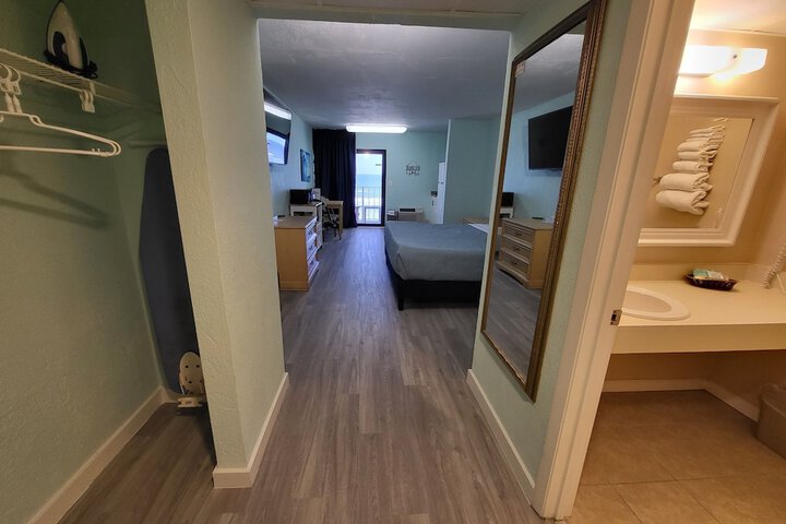 Room 26 of 64