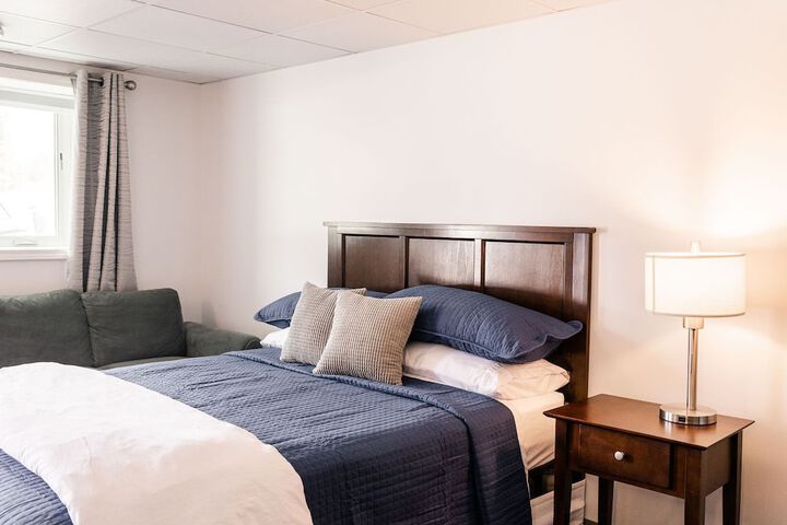Room 11 of 25