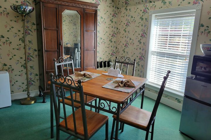 Room 82 of 125