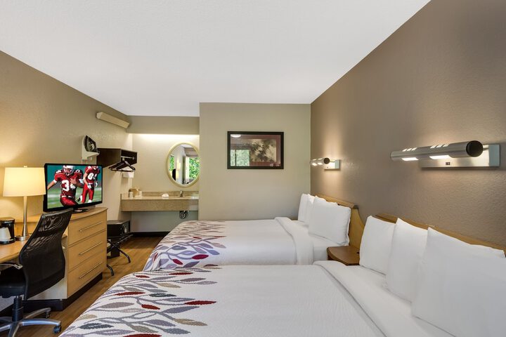 Room 12 of 28