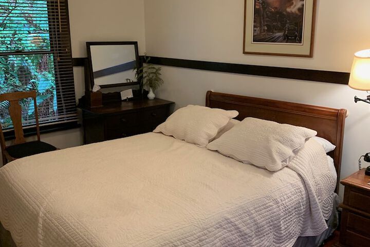 Room 90 of 119