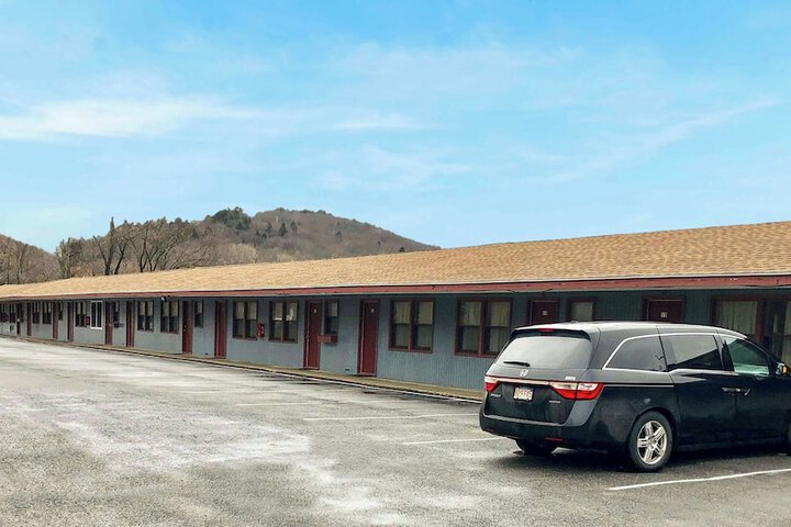 Pleasant Valley Motel West Stockbridge