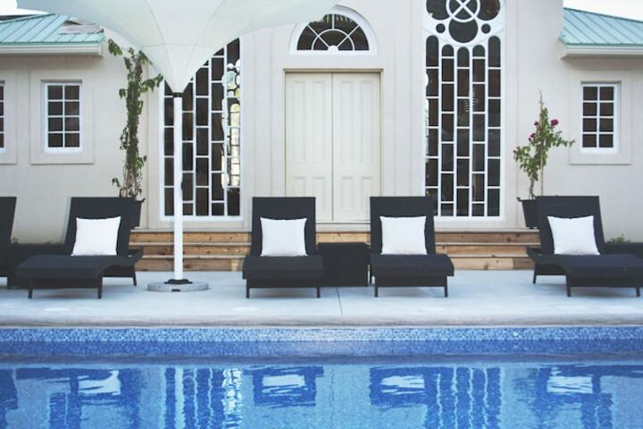 Manoir Chamberland (Adults Only No Pets)
