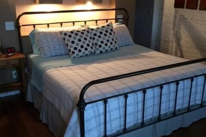 Room 49 of 59