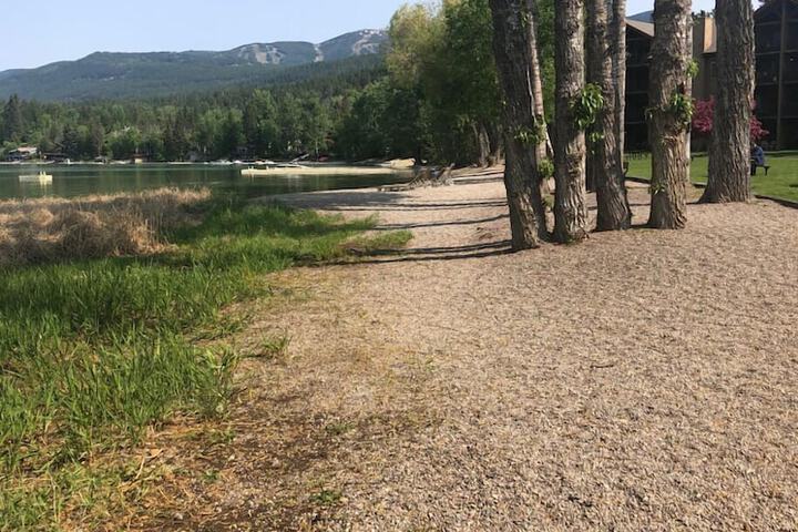 Lodge at Whitefish Lake