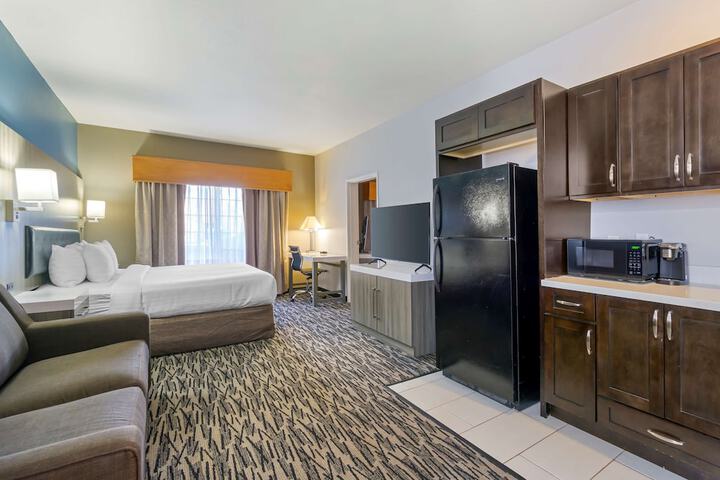 Room 15 of 64