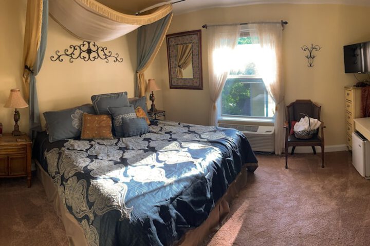 Room 16 of 78