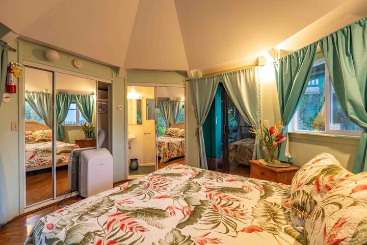 Hale Akua Garden Farm & Eco-Retreat