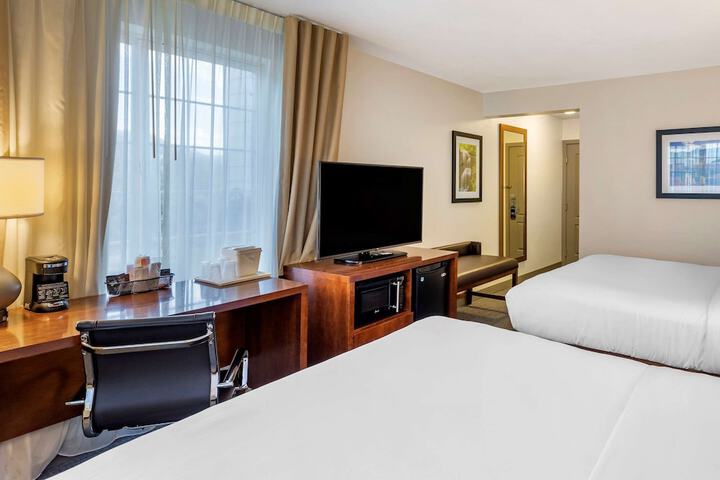 Room 27 of 59