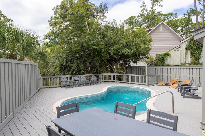 Pool 4 of 31