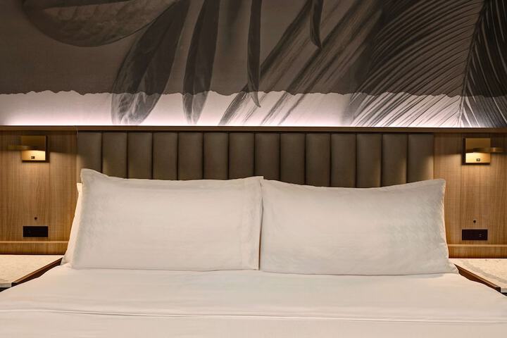 Room 25 of 50
