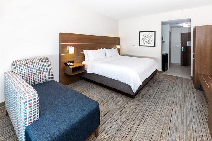 Holiday Inn Express & Suites Stafford NW - Sugar Land by IHG