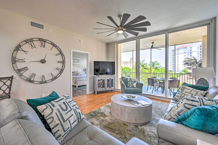 Naples Escape in Regatta w / Resort Amenities!