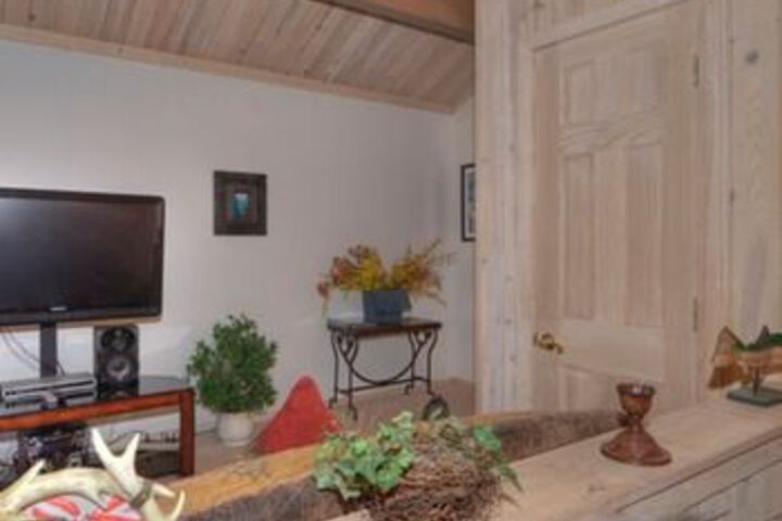 Spacious 3 North Shore Townhome 3 Br Townhouse by RedAwning