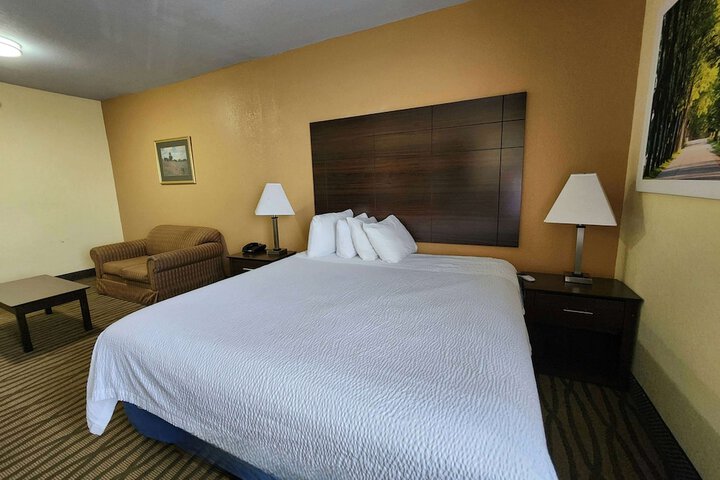 Room 43 of 60