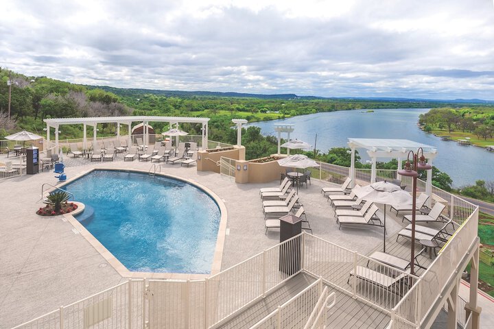 Pool 4 of 37