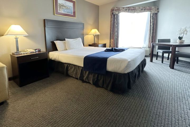 BayVue Hotel Resort and Suites