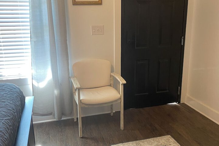 Room 61 of 98
