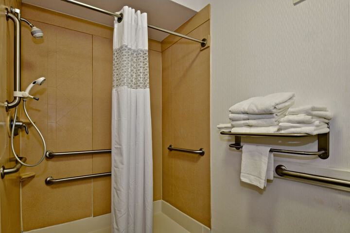 Hampton Inn & Suites Fredericksburg