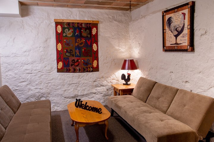 Room 23 of 119