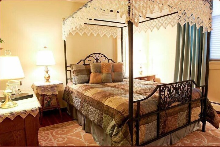 Room 18 of 34