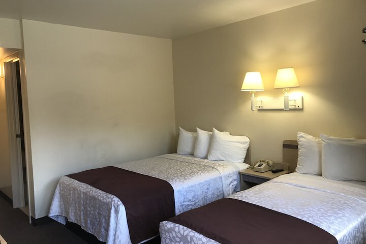 Room 22 of 35