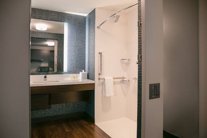 Room 21 of 45
