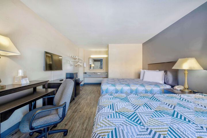 Room 10 of 23