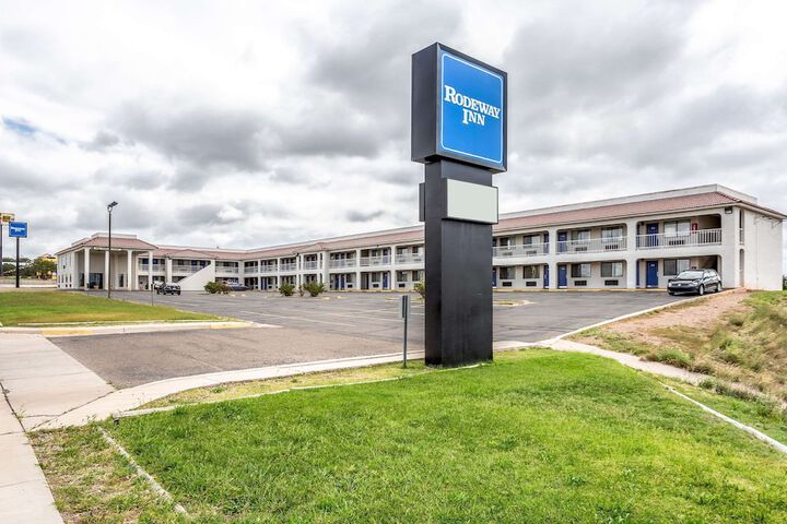 Hotel 4 of 35
