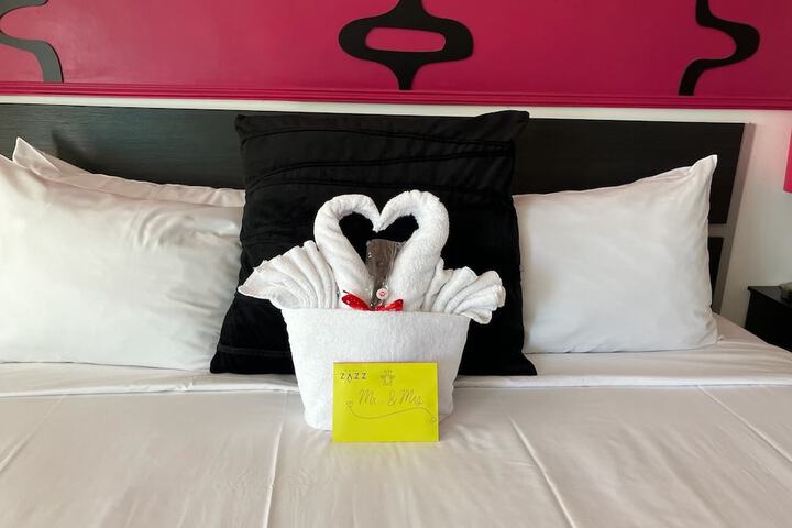 Hotel Zazz