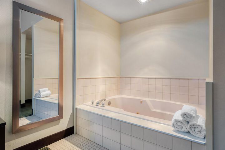 Best Western Alderwood